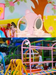 -菲菲羊乐园(临平银泰城店)