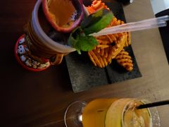 -TZ House音乐现场(来福士中心店)