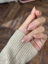 -小黑瓶美甲美睫