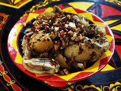 小猪坨坨肉-金荞麦彝家美食