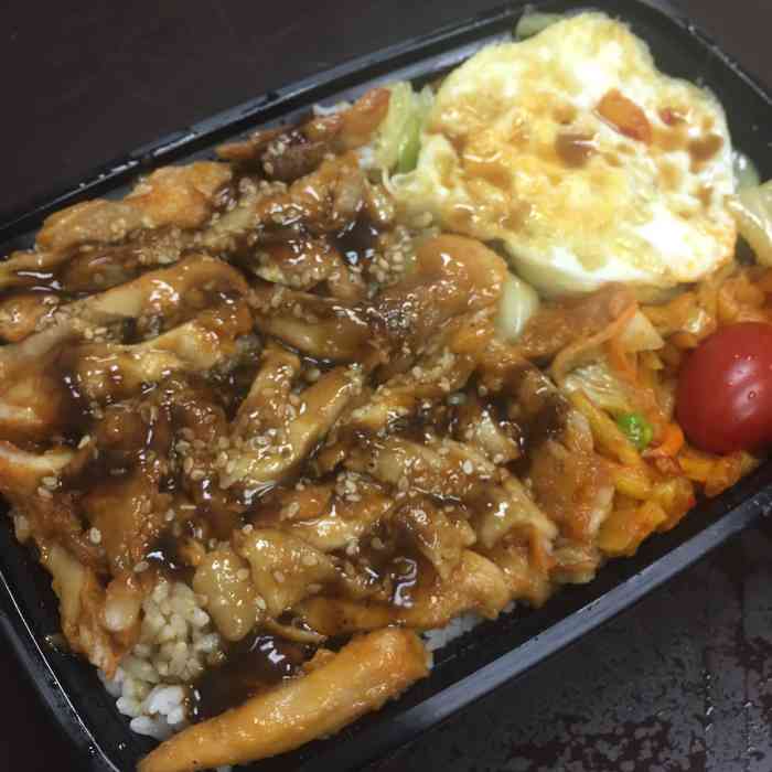 味忆铭牛扒饭-"点了外卖,骑手超级快.赞一个!牛扒饭的.