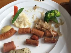 -LENBACH兰巴赫西餐啤酒坊(大连星海广场店)