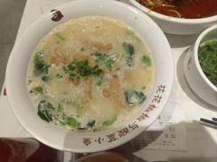 -渝是乎酸菜鱼(龙旗购物中心店)