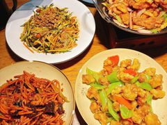 -九锅一堂酸菜鱼(学府凯德店)