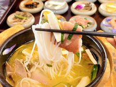 -桥香园过桥米线(国贸店)