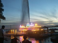 -人民防洪胜利纪念塔