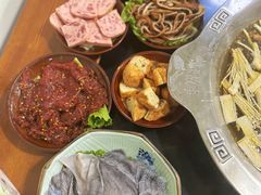 -重庆故事姊妹老火锅(财经学院店)