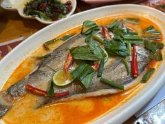-月亮眼花园餐厅书吧酒吧
