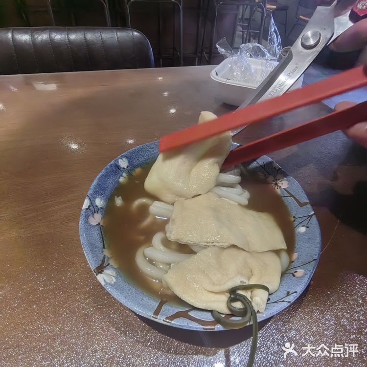 南京醉红酒吧街 吃啥 吃关东煮 早点南京甜点