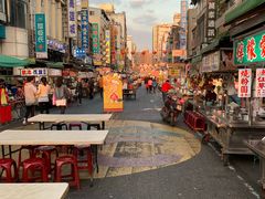 -六合夜市