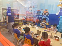 -斯坦星球AI编程·机器人科创·科学实验·信奥·思维·STEM·乐高·竞赛考级(长宁虹桥大融城荟聚中心)