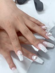 -尤米一站式美甲美睫