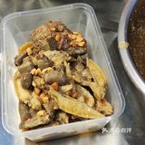 拌仙兔头·一家把热卤做来火出圈的品牌