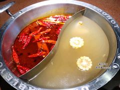 牛骨鸳鸯锅-幸运牛汕头小黄牛牛肉火锅(梅林店)