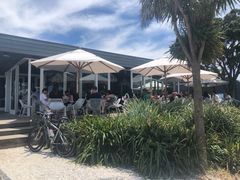 -Takapuna Beach Cafe