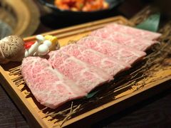 -山川小町·极番烧肉(新地假日广场店)