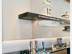 -星巴克臻选(上海合生汇1F店)