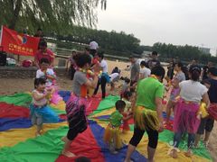 -红黄蓝成长中心(公益西桥校区)