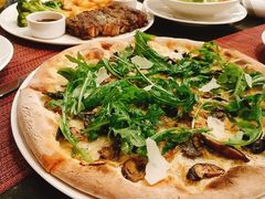 -WOLFGANG PUCK KITCHEN & BAR(迪士尼小镇店)