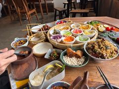 -包整·丝娃娃(一览甲秀楼风景店)