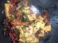 -大锅大灶柴火鸡鱼