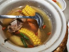 土豆胡萝卜煨龙骨汤-新发现(苏州中心商场店)