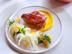 脆烤乳猪-AZUR聚(香格里拉饭店)
