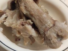 -三人行骨头王火锅(长寿店)