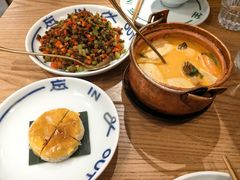 -一坐一忘云南菜(嘉里中心店)