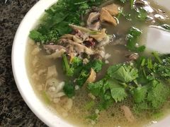 羊杂汤-清真喜兰老丁羊汤特色小吃