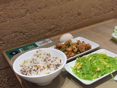 -老乡鸡(融科天地店)