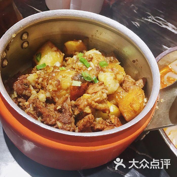 金掌勺东北小馆压锅土豆排骨图片-北京东北菜-大众点评网