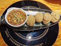 -野山舂·贵州现舂酸汤火锅(鸿通城店)