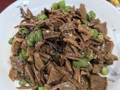 -芦茨金富饭庄·25年老字号·专做稻草鸡