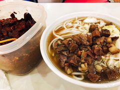 -花溪王记牛肉粉(四季花溪商场店)