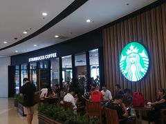 等位区-星巴克臻选(莘庄仲盛店)