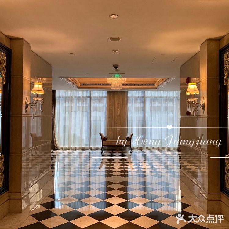 华尔道夫｜2.外滩总会套房