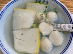 -英雄广场