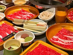 -牛YO寿喜烧·铁板烧和牛火锅自助(市府恒隆店)