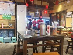 -富正毅三下锅·湘西韵味(天门山索道店)
