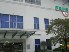-源深体育中心-停车场