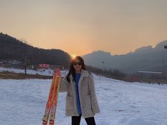 -济南卧虎山滑雪场