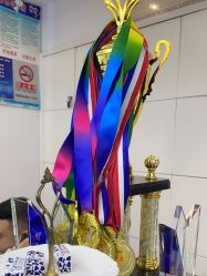 点击看大图 -LJOY丽锦造型·烫发染发