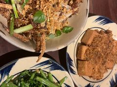 -Cuc Gach Quan Restaurant