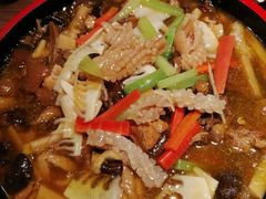 -有红鸡毛店·川菜(建设路店)