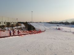 -华彬猛犸滑雪场