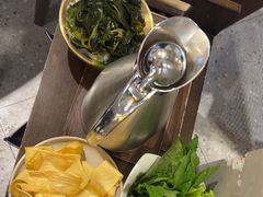 -老房老舍重庆火锅(假日城市店)