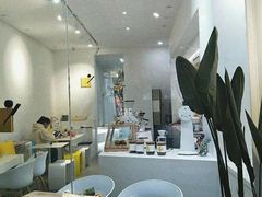 大堂-YECLIP COFFEE黄色回形针咖啡