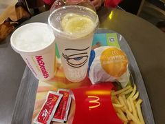 -麦当劳(中山八路店)