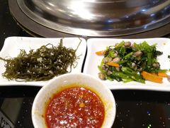 -粘豆包铁锅炖二部(温泉街店)